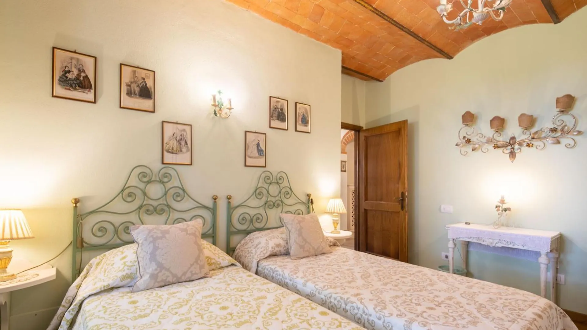 Casale Montelucci By Vacavilla Gaiole in Chianti