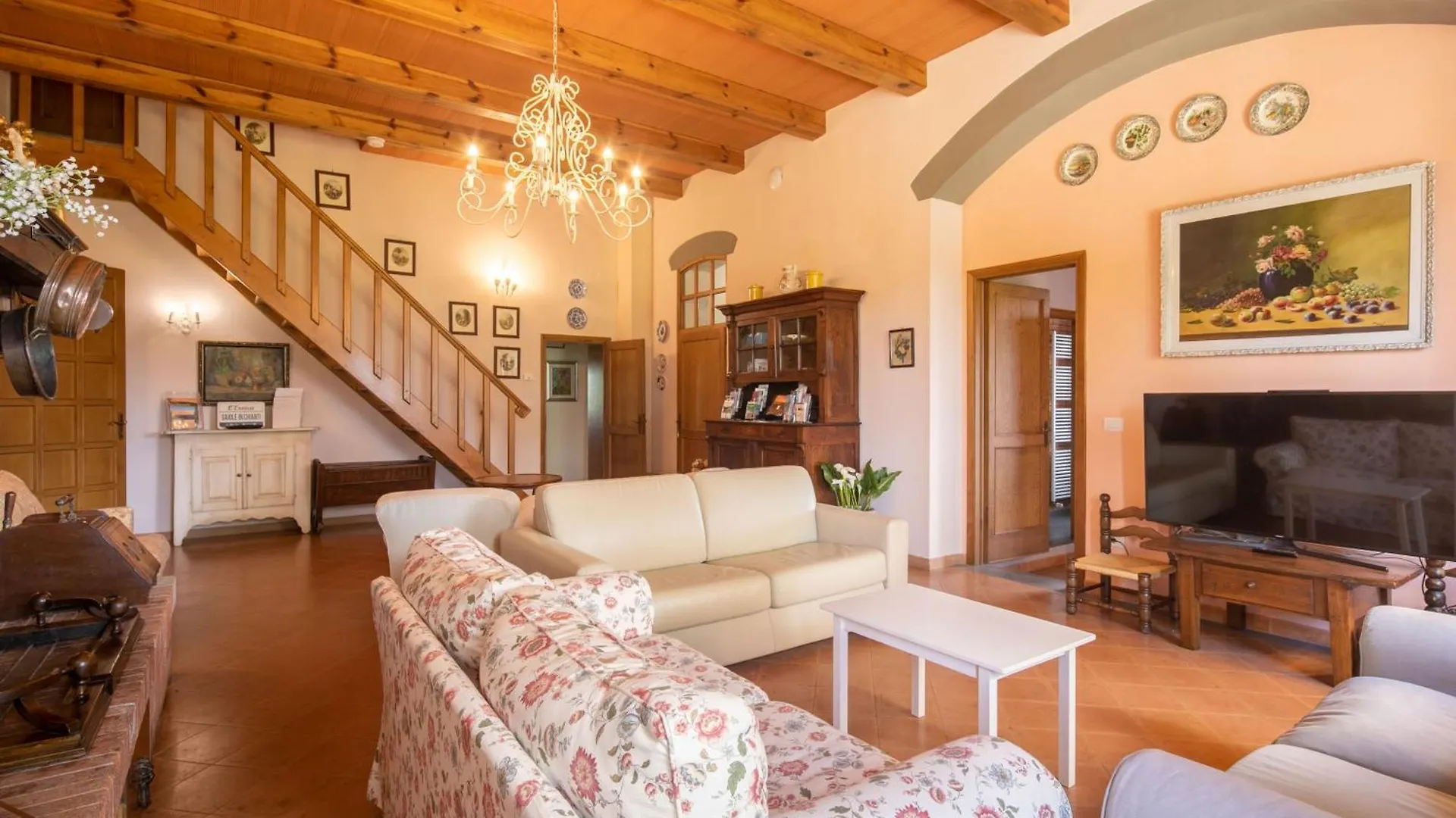Casale Montelucci By Vacavilla Gaiole in Chianti Villa